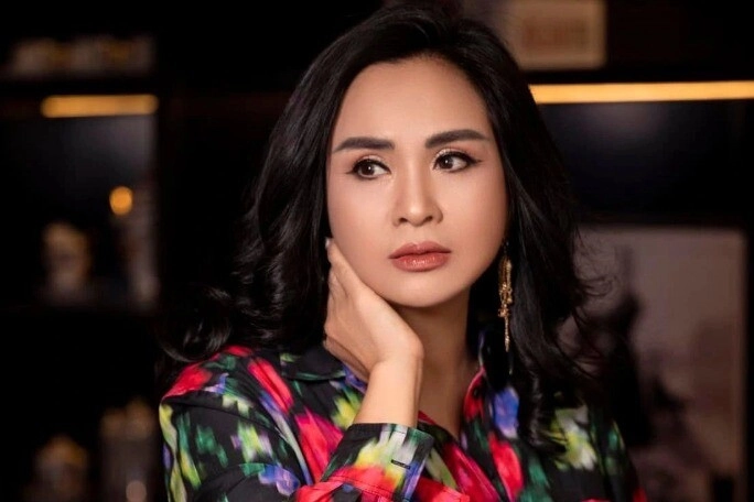 Nữ thần đồng đưa theo 2 con riêng tái hôn với chồng kỹ sư hàng không sống trong nhà vườn rộng nghìn m2 ở mỹ - 3