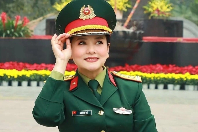 Nữ thượng tá quân đội đứng sau thành công của mưa đỏ là nsưt đầy bản lĩnh tốt nghiệp thủ khoa đại học nổi tiếng - 2