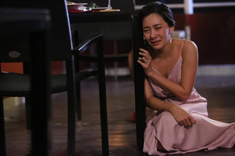 Nửa đêm nhắn tin hỏi chồng cũ anh ngủ chưa anh đáp một câu khiến tôi nghẹn ngào bật khóc - 2