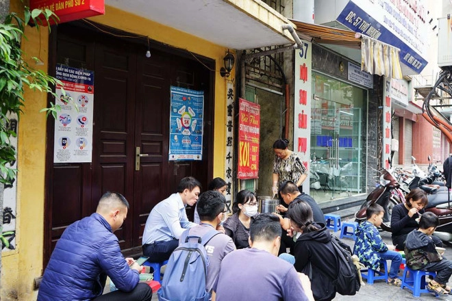 Ở hà nội có quán xôi 2 thế hệ mang công thức đặc biệt ngày bán 500 bát thu về gần 20 triệu đồng - 3