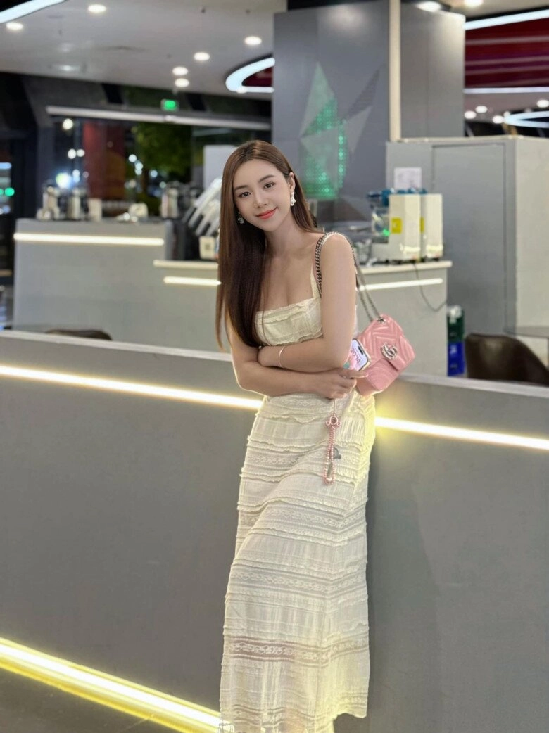Ở tuổi 29 quỳnh kool giàu cỡ nào mà bị nói mỗi hôm ở 1 nhà khác nhau - 3