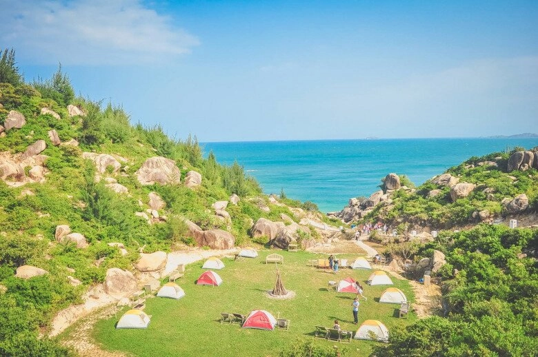 Ở việt nam có nơi được ví như jeju thu nhỏ biển xanh cát trắng cực yên bình xứng đáng là nơi chữa lành - 3