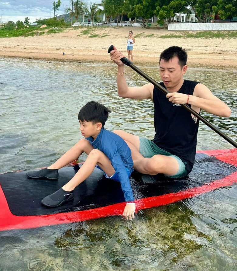 Ốc thanh vân sinh 2 quý tử giống y đúc ông xã trí rùa nhìn 2 con đẹp trai mà mẹ không nỡ mắng - 9