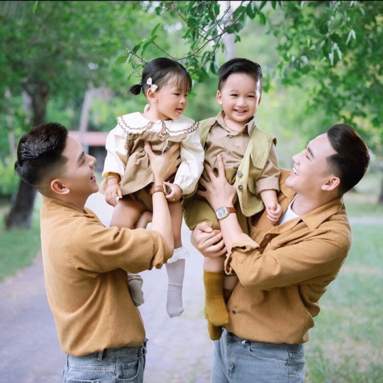 Phản ứng của hà trí quang khi bị mỉa mai chuyện tình đồng giới có 2 cô dâu thì hạnh phúc biết bao - 4