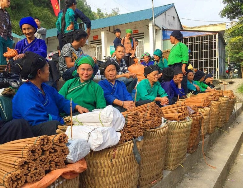 Phiên chợ tồn tại hơn 200 năm đến nay thành điểm đến đặc sắc nhất hà giang du khách nào cũng muốn tới một lần - 2