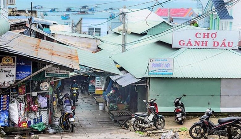 Phú quốc có khu chợ sầm uất bậc nhất bán đủ đồ tươi ngon và đặc sản làm quà đảm bảo khách nào cũng mê - 1