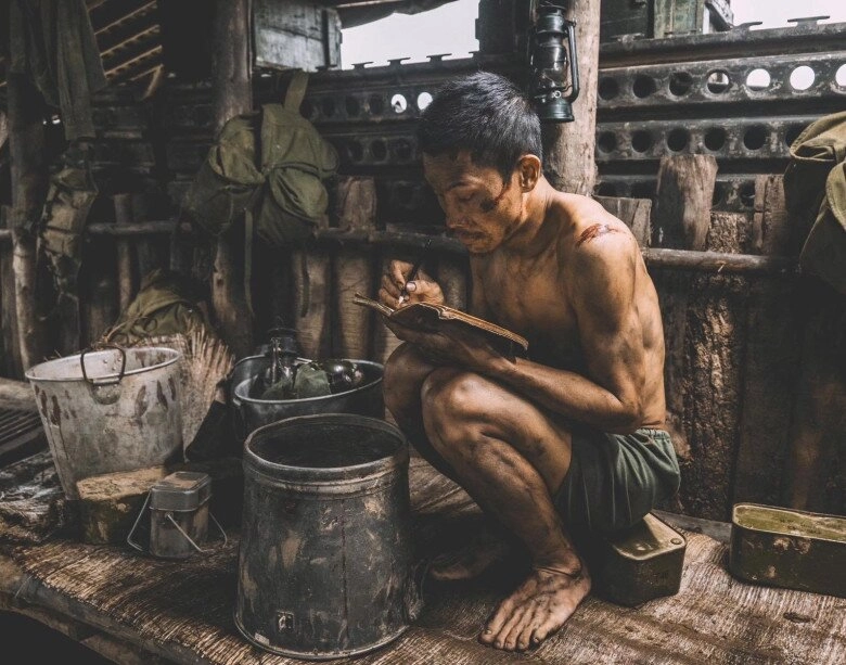 Phương nam - đội trưởng tạ trong phim mưa đỏ ông nội tôi là liệt sĩ chưa tìm thấy hài cốt - 2