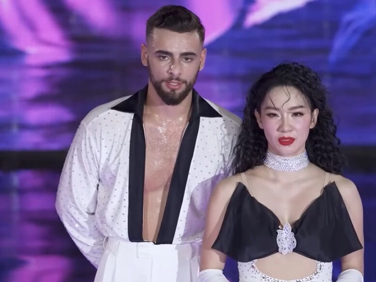 Phương oanh sexy ở bước nhảy hoàn vũ với trai tây khóc nức nở khi nói về 2 con chung với shark bình - 4