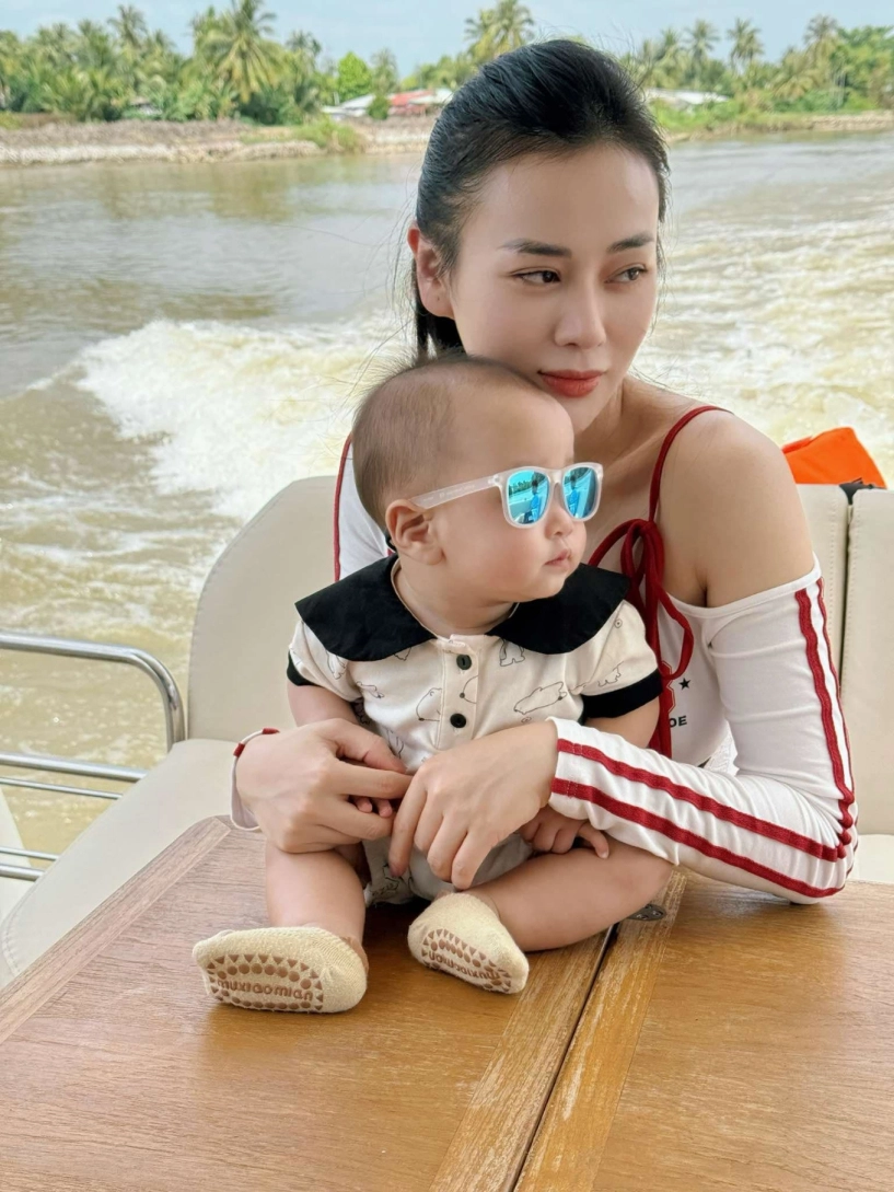 Phương oanh tiết lộ mối quan hệ với con riêng của shark bình - 1
