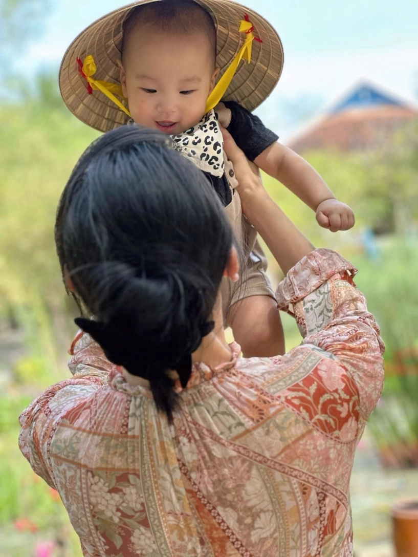 Phương oanh tiết lộ mối quan hệ với con riêng của shark bình - 3