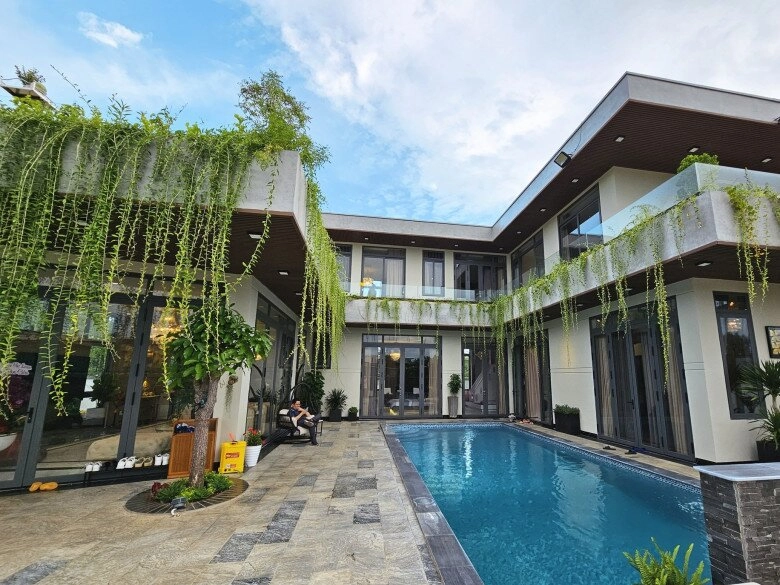 Quách thành danh tổ chức sinh nhật ở biệt thự 35 tỷ con trai út từng phải thở máy nay lớn phổng phao - 12