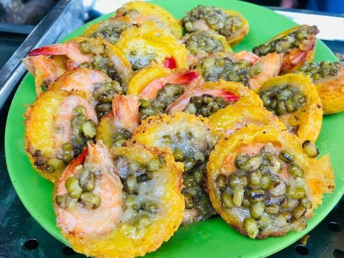 Quán bánh xèo lớn nhất miền tây đông nghịt khách bán nghìn cái mỗi ngày có phần nhân độc nhất khiến á hậu mê mẩn - 3