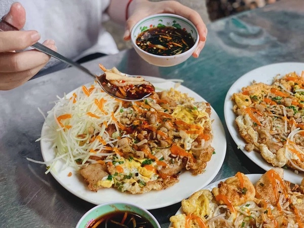 Quán bột chiên nổi tiếng sài gòn khách đông không có chỗ ngồi chủ người hoa giữ công thức bí truyền hàng chục năm - 1