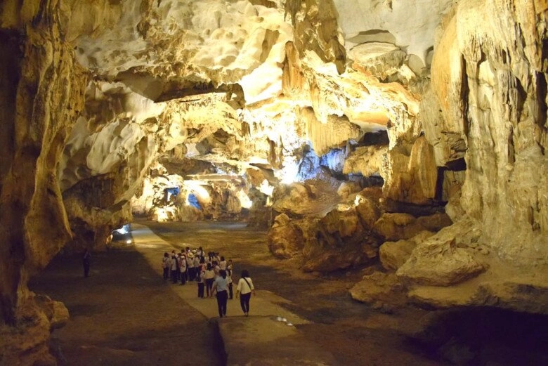 Quảng ninh sở hữu cung điện dưới lòng đất lung linh kỳ ảo từng là nơi tổ chức đám cưới độc nhất vô nhị - 4