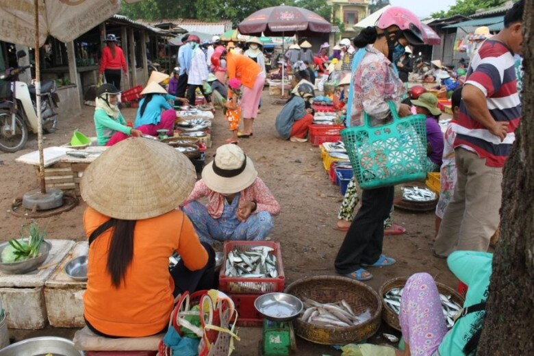 Quảng trị có phiên chợ gắn liền với lịch sử người dân truyền tai muốn có niềm vui hãy tìm đến chợ vì một lý do - 2