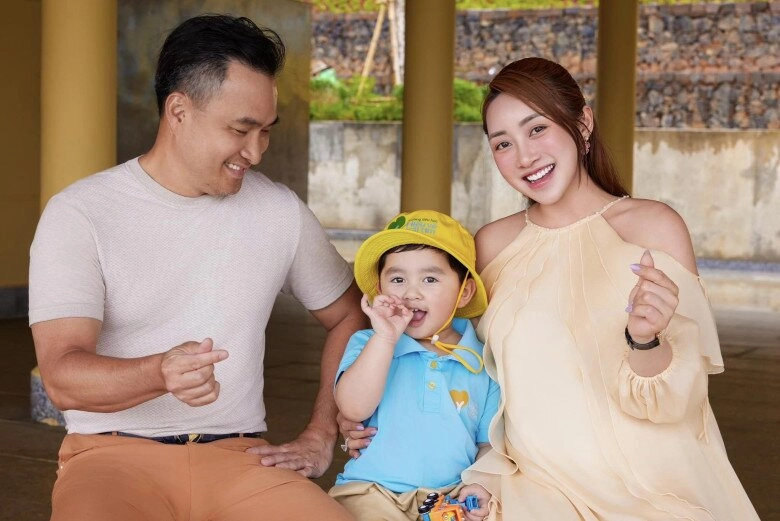 Quý tử nhà chi bảo có dàn sao đình đám chăm bẵm từ nhỏ được xúi sớm vào showbiz vì diễn quá giỏi - 16