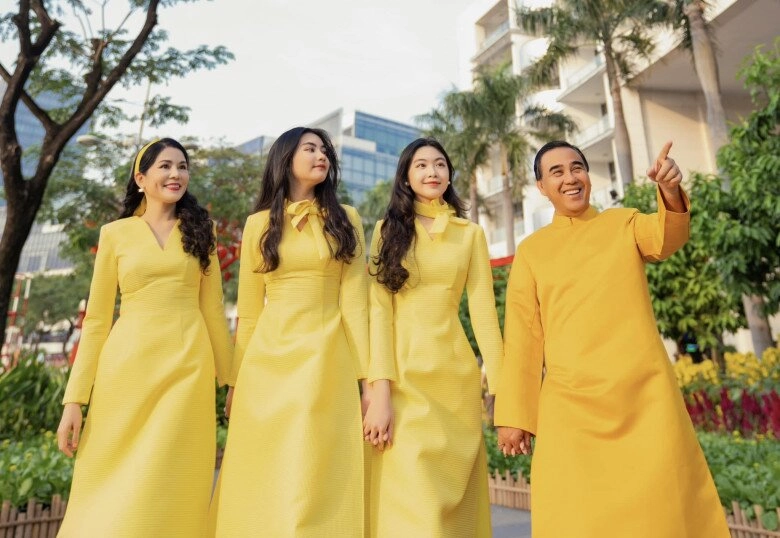 Quyền linh bật khóc vì không được ngồi ghế giảng đường đại học nay mơ ước 2 ái nữ giúp ba hoàn thành nguyện vọng - 6