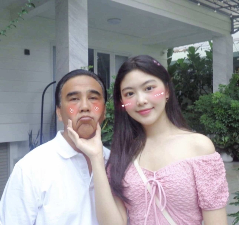 Quyền linh được fan bao vây tặng quà chưng hửng vì câu nói gửi cho lọ lem - hạt dẻ chứ không phải chú - 6
