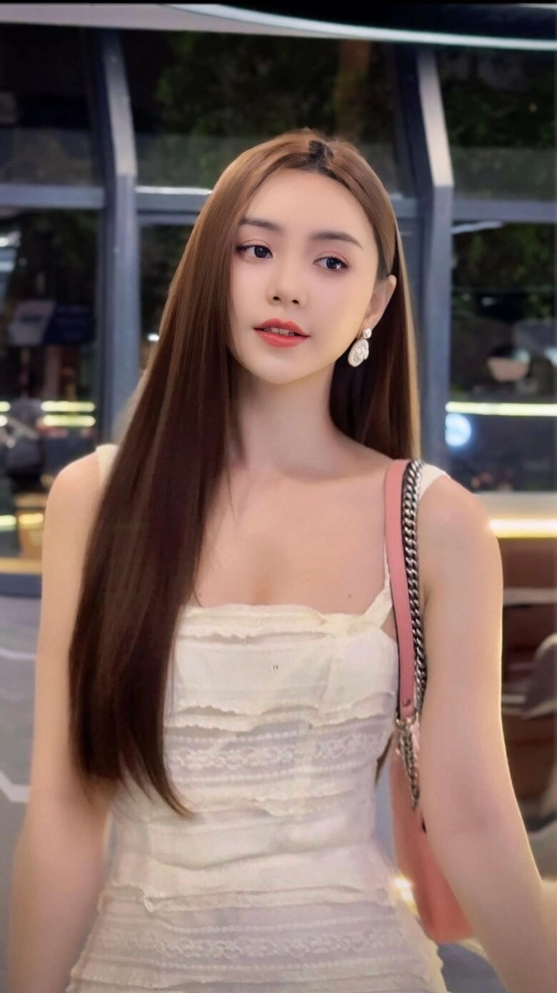 Quỳnh kool công khai ảnh dắt con gái đi chơi cùng 1 người đàn ông đối phương là nam thần vbiz đã kết hôn - 6
