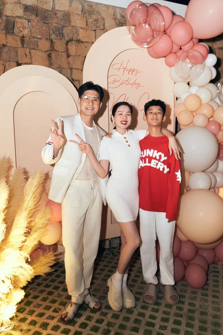 Rộ hình ảnh lệ quyên dẫn lâm bảo châu đi lựa nhà tiền tỷ mỗi lần xuất hiện đều phủ kim cương đầy người - 17