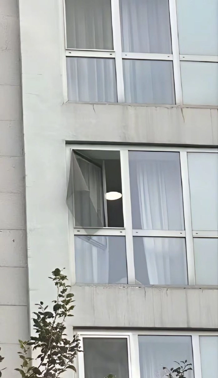 Rộ tin bạch chân của tam sinh tam thế thập lý đào hoa ngã lầu thiệt mạng - 3