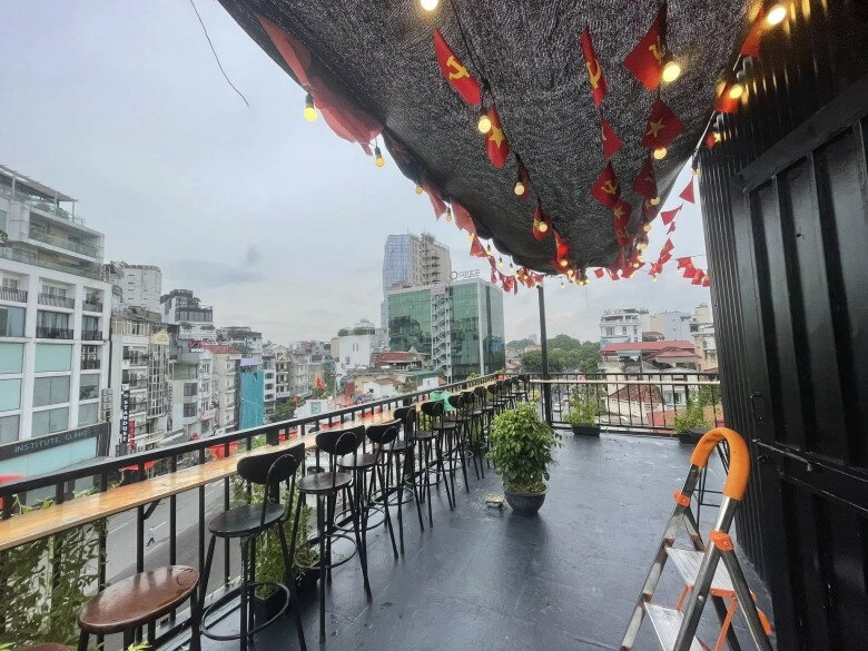 săn 3 quán cà phê view xem diễu binh ở hà nội có nơi mở xuyên đêm có quán chỉ nhận 60 khách giá 300000 đồng - 5