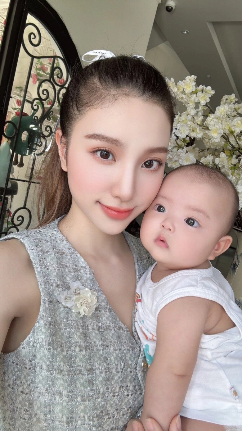 Sao việt 24h anh chồng đỗ mỹ linh khoe con trai tài giỏi đạt hạng nhất trong lớp và giao tiếp 100 bằng tiếng anh - 9
