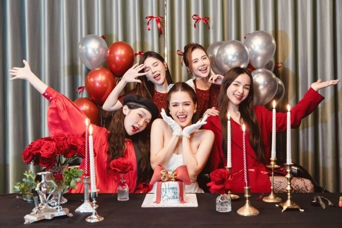 Sao việt 24h bạch lan phương liên tục có chia sẻ tâm trạng sau ảnh đầu đội sừng rộ nghi vấn chia tay huỳnh anh - 12