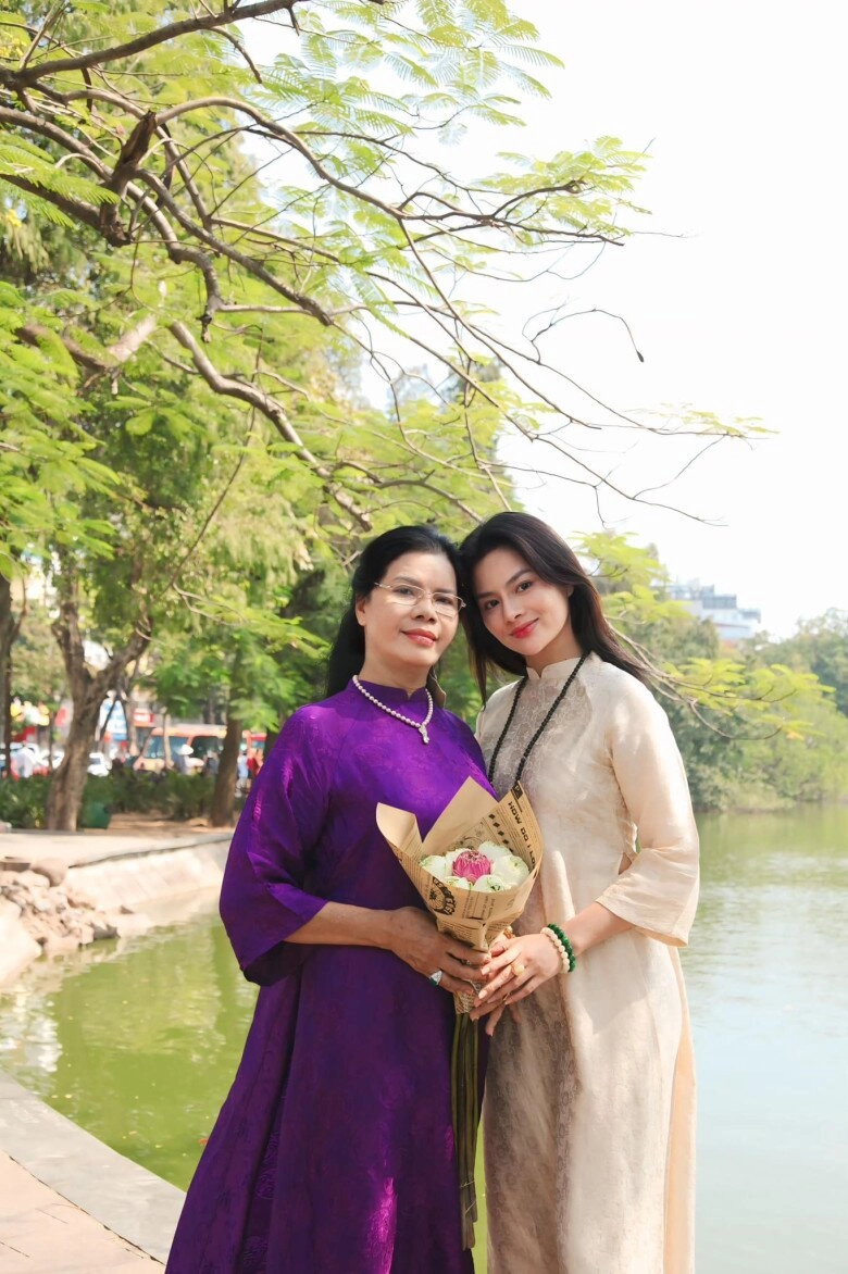 Sao việt 24h bạn gái quang đăng gây chú ý khi nhắc về người cũ của bạn trai ngay trong ngày cưới của thái trinh - 16