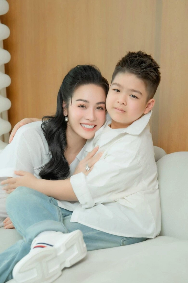 Sao việt 24h bị mỉa mai là thiếu tiền chứ không phải thiếu gia phan hiển tiết lộ tình hình kinh tế hiện tại - 7