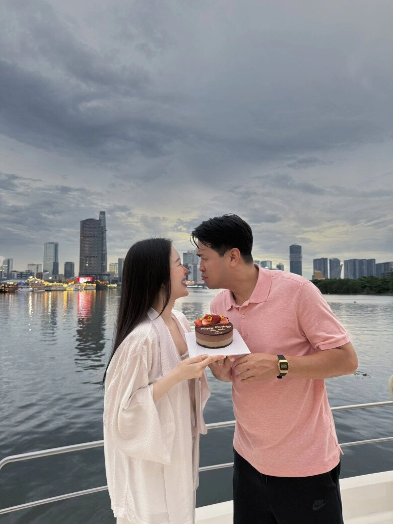 Sao việt 24h chồng ấn độ của võ hạ trâm ngạc nhiên vì quân đội việt nam nữ ca sĩ nâng cằm hãnh diện - 5