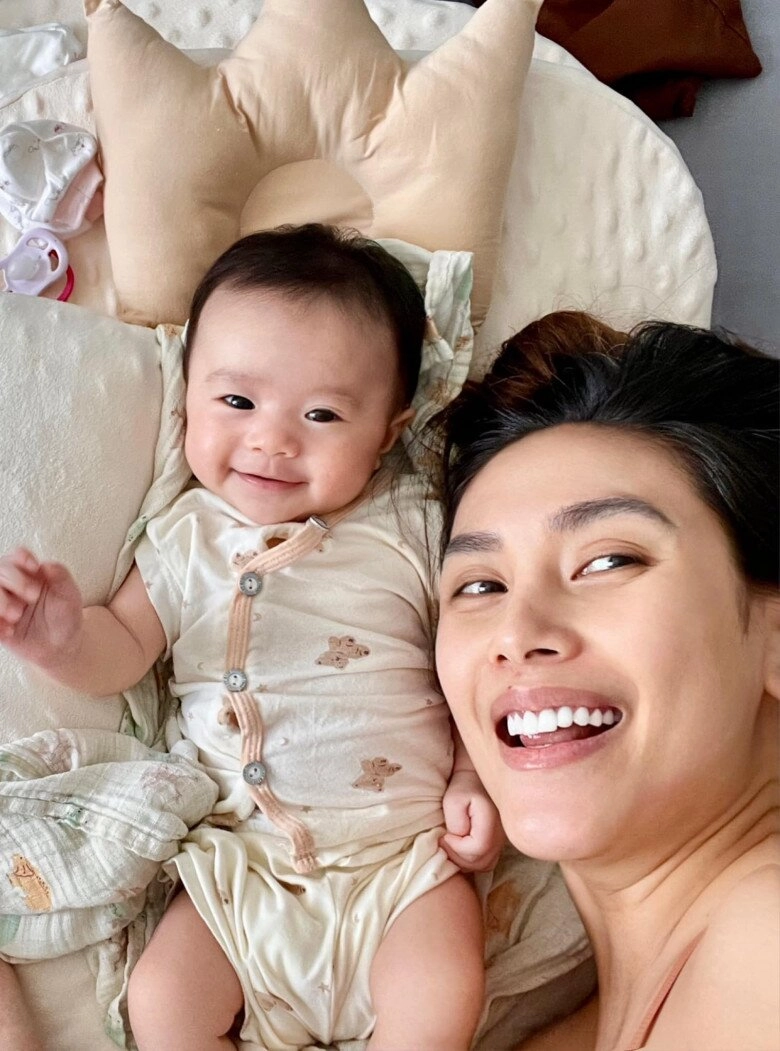 Sao việt 24h con gái quách ngọc ngoan càng lớn càng giống bố phượng chanel nhận xét ngọt ngào tương lai con đẹp lắm - 10