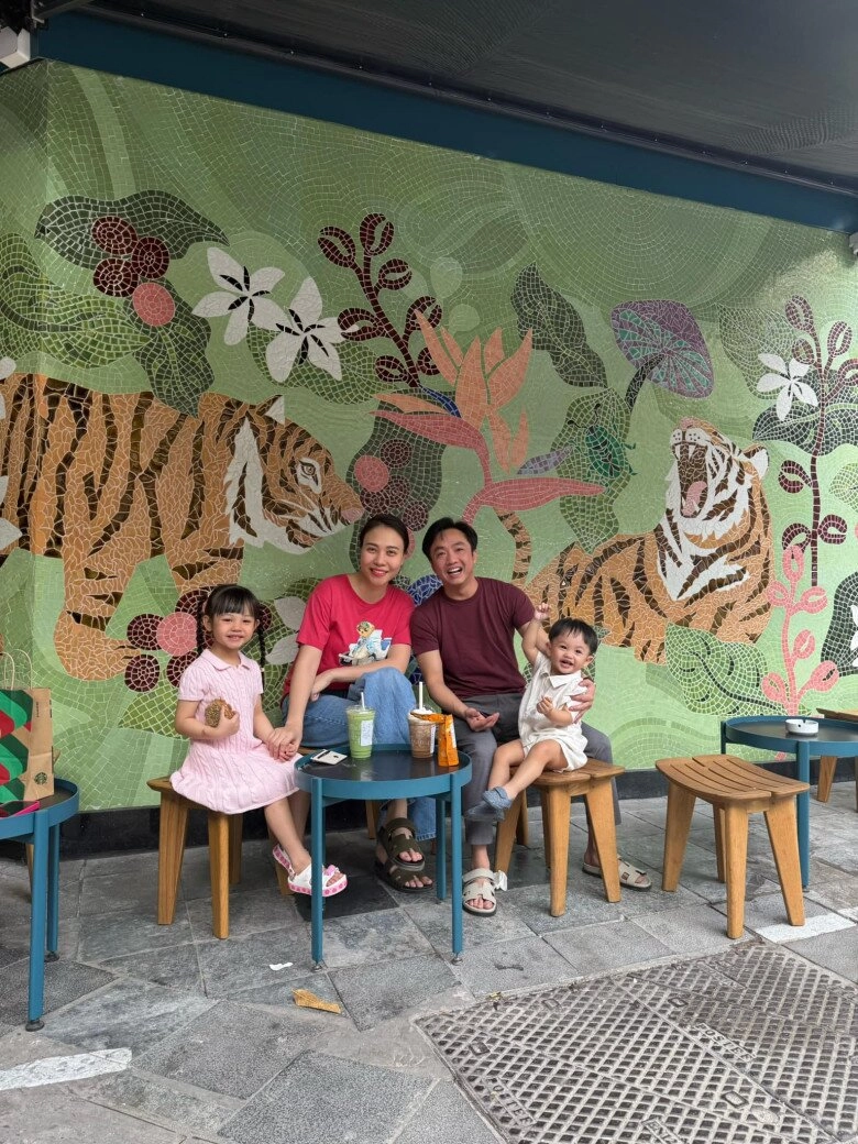 Sao việt 24h con trai 2 quốc tịch của quỳnh thư đẹp ngang lai tây 2 tuần tuổi đã cứng cáp như trẻ 2 tháng - 7