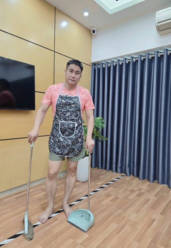 Sao việt 24h con trai khánh thi giống hệt phan hiển nhưng được dự đoán hơn bố cả nhan sắc lẫn chiều cao nhờ lai mẹ - 15