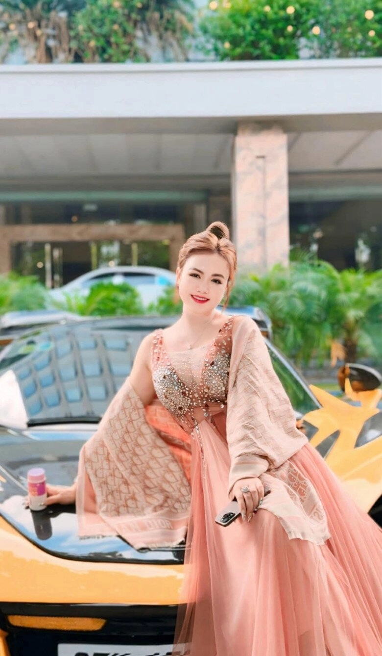 Sao việt 24h con trai riêng của chồng hoa hậu khánh vân điển trai như tài tử được mẹ ruột khen ngợi hết lời - 5