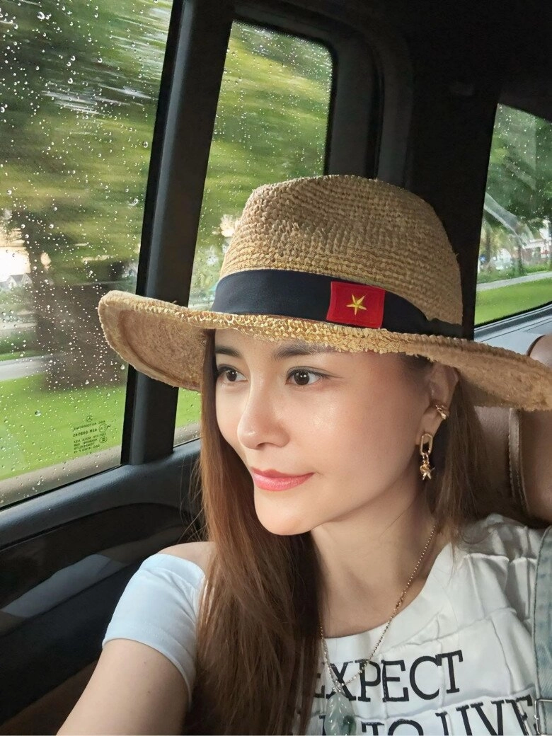 Sao việt 24h đàm thu trang dạy con trai út nghiêm khắc doanh nhân cường đô la liền vào bình luận thương em - 12
