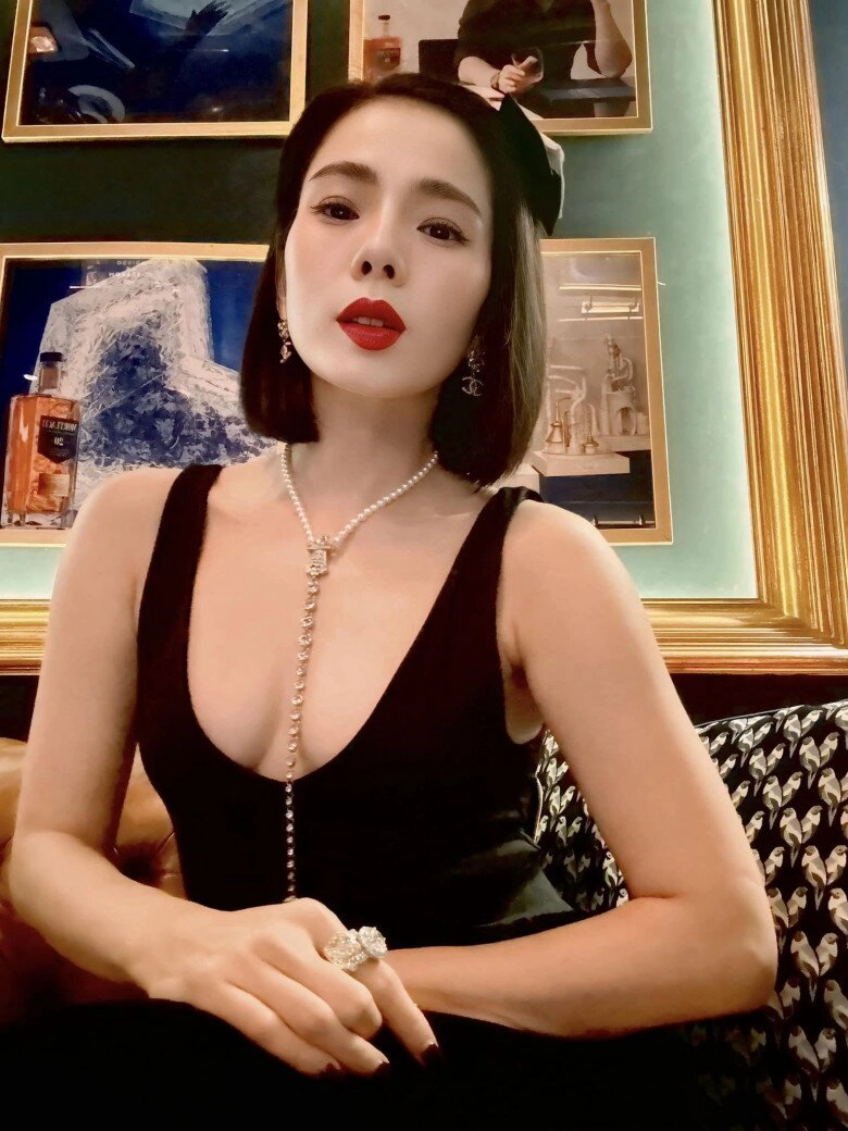 Sao việt 24h dâu hào môn primmy trương hiếm hoi khoe cận mặt quý tử nhìn là biết con trai thiếu gia phan thành - 9