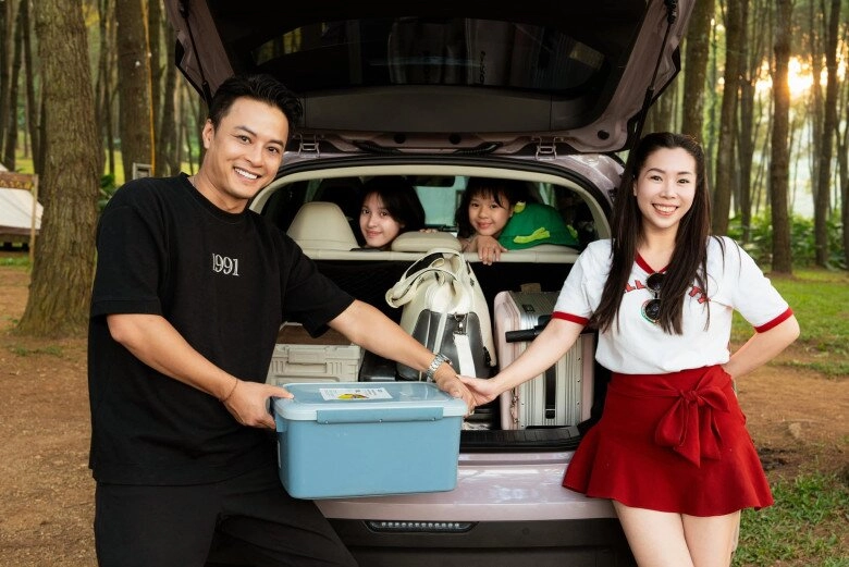 Sao việt 24h hồ ngọc hà tình tứ mừng sinh nhật chồng lai tây subeo nổi bật với chiều cao bằng mẹ siêu mẫu - 16