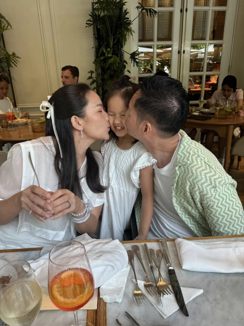 Sao việt 24h hoàng thùy linh công khai xuất hiện cùng đen vâu sau tin đồn sinh con cái chạm tay khiến mxh xôn xao - 11