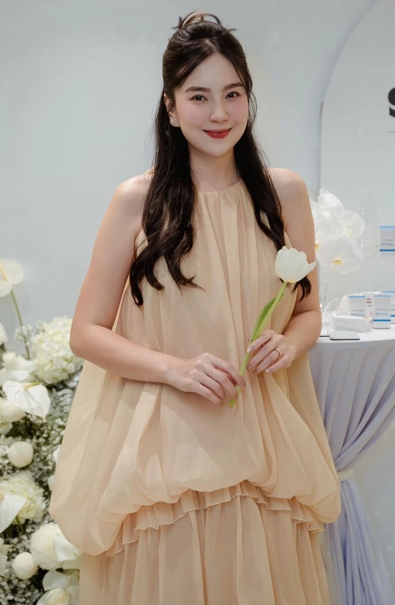 Sao việt 24h mc mai ngọc diện bikini hiếm hoi khoe thân hình ở những tháng đầu thai kỳ - 3