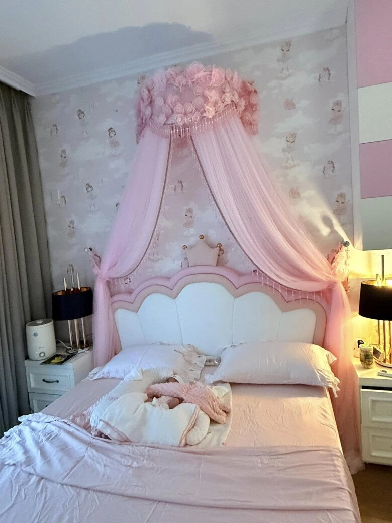 Sao việt 24h nsnd việt anh không ngại tình tứ bạn gái kém 36 tuổi trong bữa tiệc với đông đảo bạn bè đồng nghiệp - 7