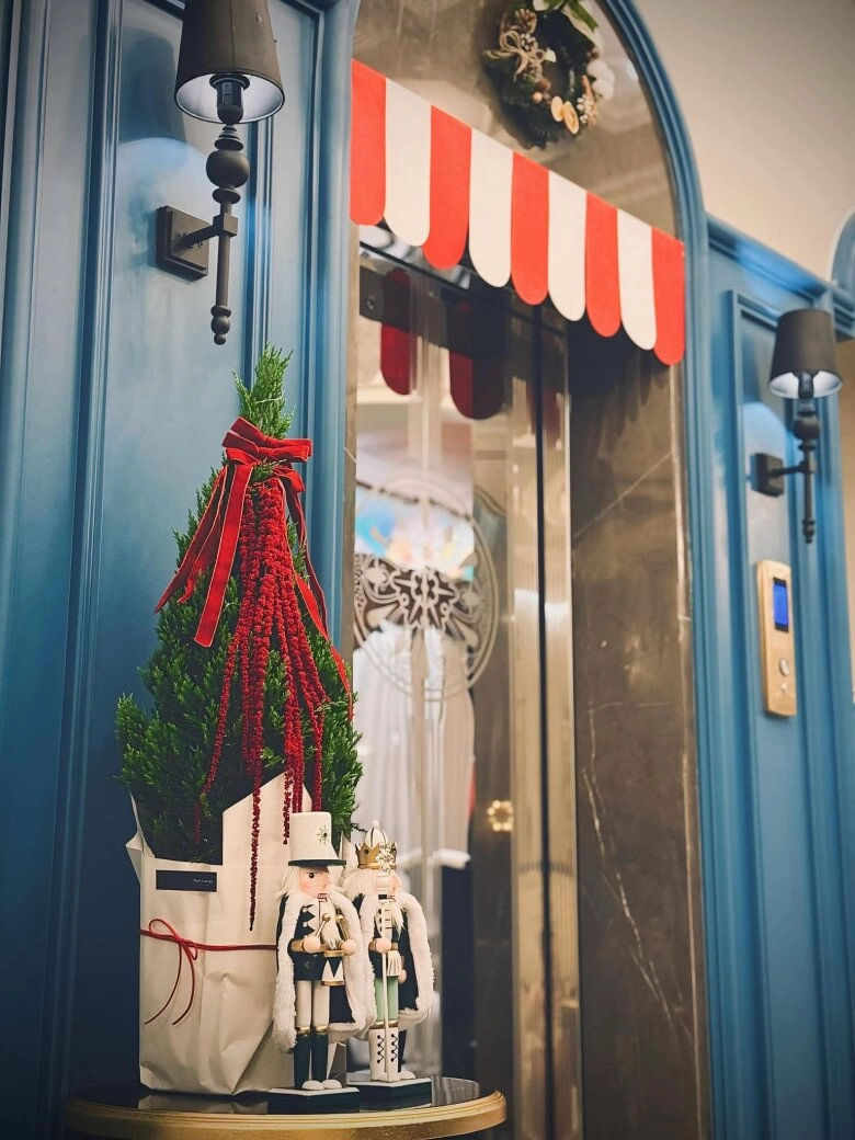 Sao việt 24h nữ đại gia quận 7 thắp sáng cả khu phố mừng noel sắp rời khỏi căn biệt thự trị giá 22 tỷ đồng - 5