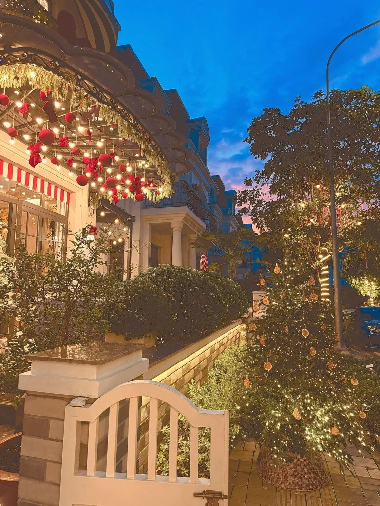 Sao việt 24h nữ đại gia quận 7 thắp sáng cả khu phố mừng noel sắp rời khỏi căn biệt thự trị giá 22 tỷ đồng - 7