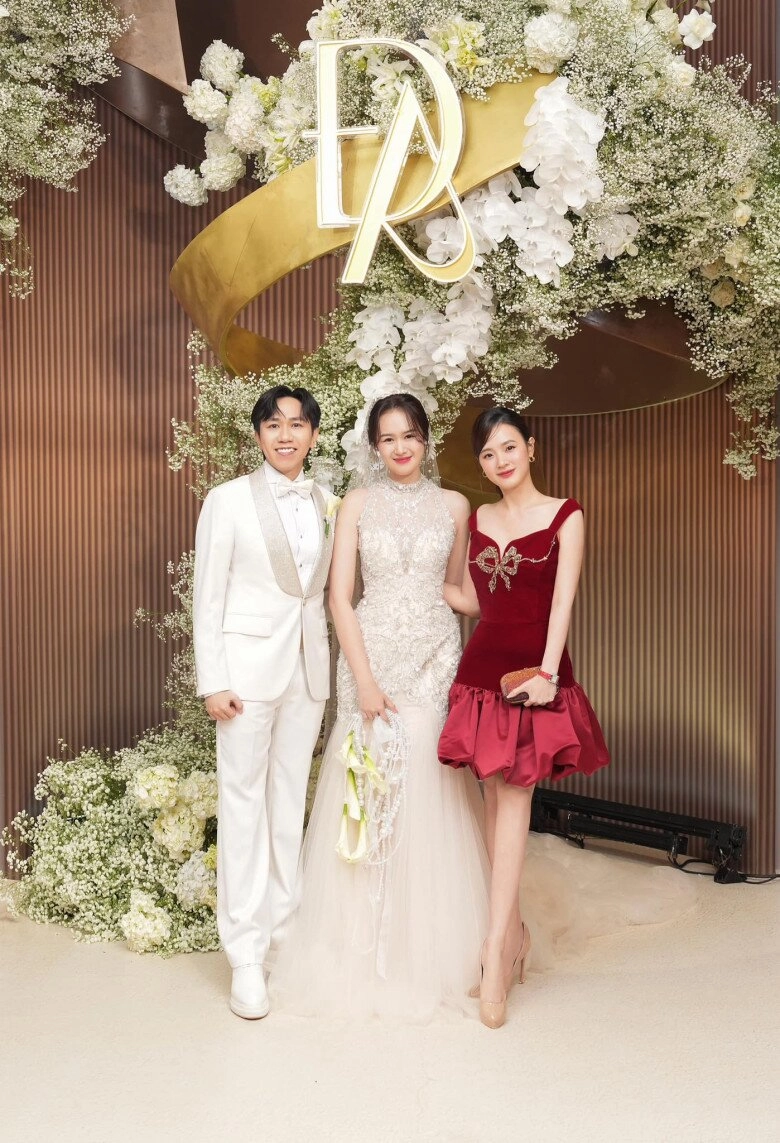 Sao việt 24h ốc thanh vân bịn rịn chia tay chồng trở về úc quyết kiếm tiền nơi đất khách để được làm điều này - 7