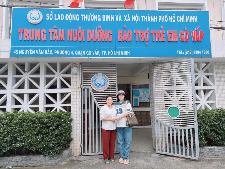 Sao việt 24h ốc thanh vân bịn rịn chia tay chồng trở về úc quyết kiếm tiền nơi đất khách để được làm điều này - 12