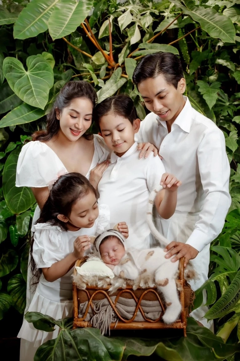 Sao việt 24h phan hiển bị con gái út khánh thi đối xử phũ phàng tung nhiều chi tiết chứng minh lisa không ưa mình - 3