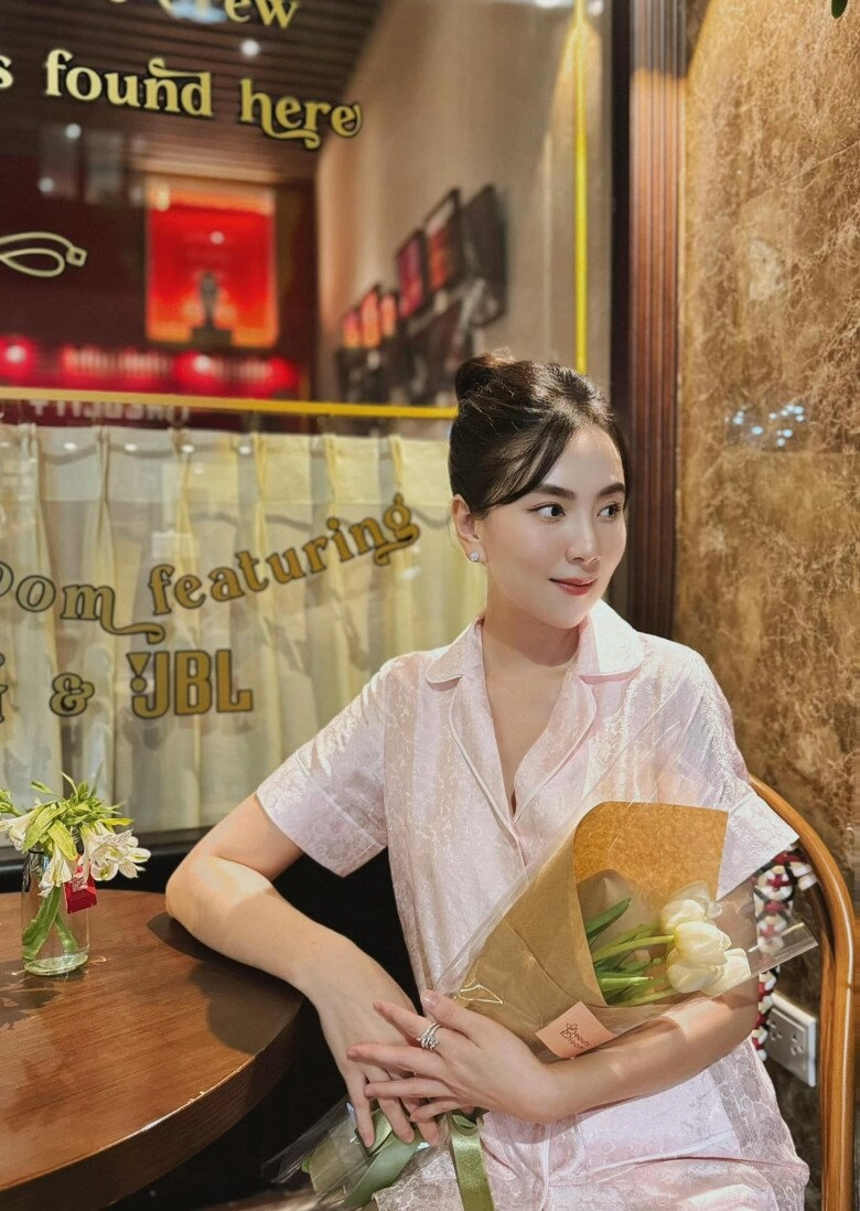 Sao việt 24h phan hiển phản ứng mạnh khi có người nói khánh thi già nhưng nhiều tiền còn mình vừa nghèo vừa xấu - 7