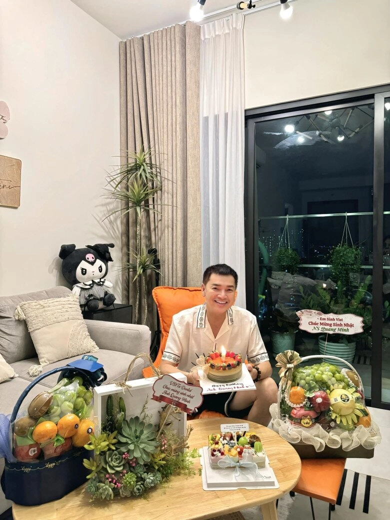 Sao việt 24h shark bình cùng bố mẹ con gái và cặp song sinh mừng sinh nhật con trai cả phương oanh vắng mặt - 12