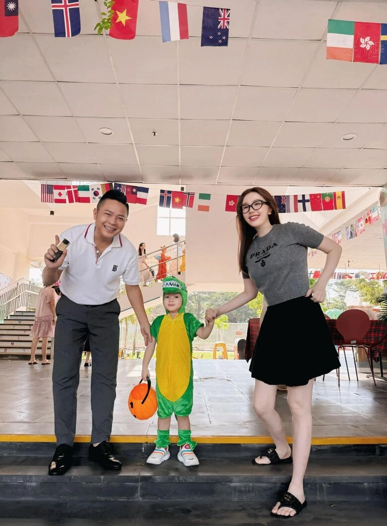 Sao việt 24h tăng thanh hà hiếm hoi cho chồng con hào môn cùng nhau lộ mặt cậu út tinh nghịch khiến nhiều người thích thú - 8