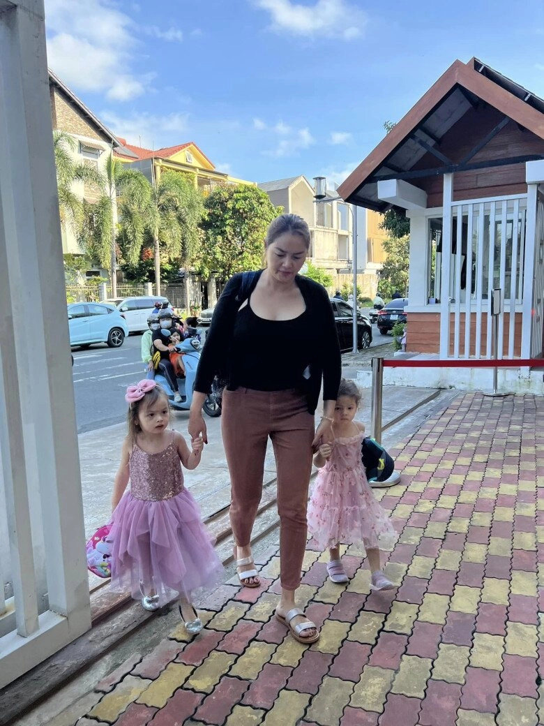 Sao việt 24h tăng thanh hà hiếm hoi cho chồng con hào môn cùng nhau lộ mặt cậu út tinh nghịch khiến nhiều người thích thú - 10